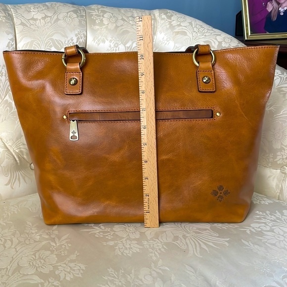 Brand New Patricia Nash Genuine Leather Distressed Vintage Alessano Tote Biscuit - Picture 11 of 16